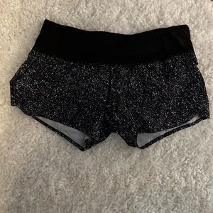 Lululemon shorts size 6